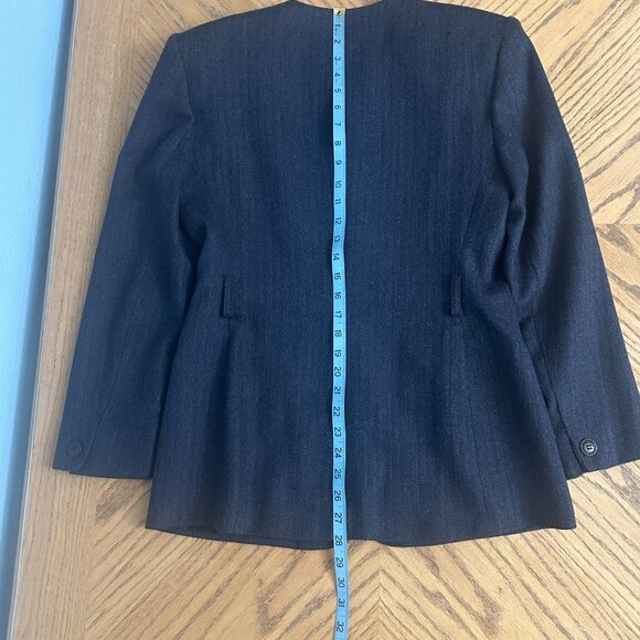 Jones New York 2 Piece Wool Skirt Suit Long Sleeve Jacket And Long Skirt Size 6 - Picture 12 of 16